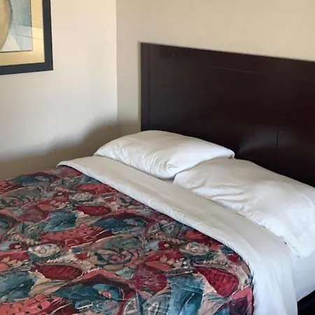 Oyo Sheldon'S Motel And Restaurant Keysville Esterno foto