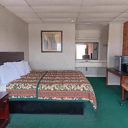 Oyo Sheldon'S Motel And Restaurant Keysville Esterno foto